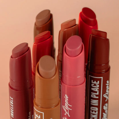 Labiales mate Locked in Place Italia delux