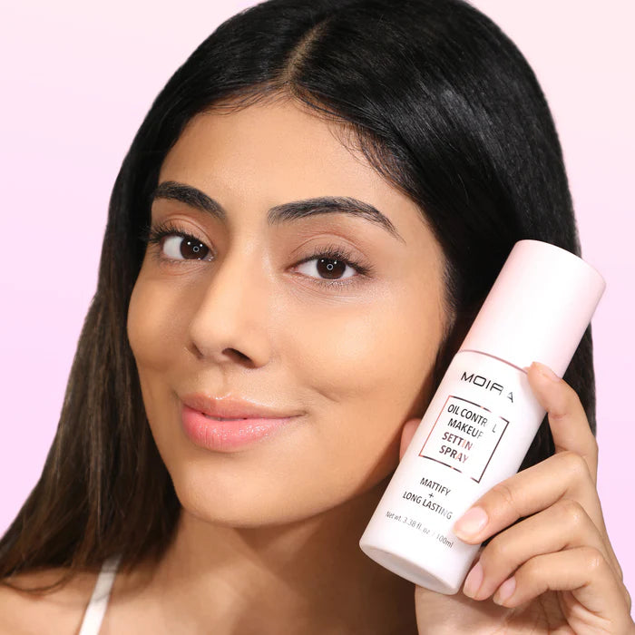 Spray fijador de maquillaje con control de aceite Moira